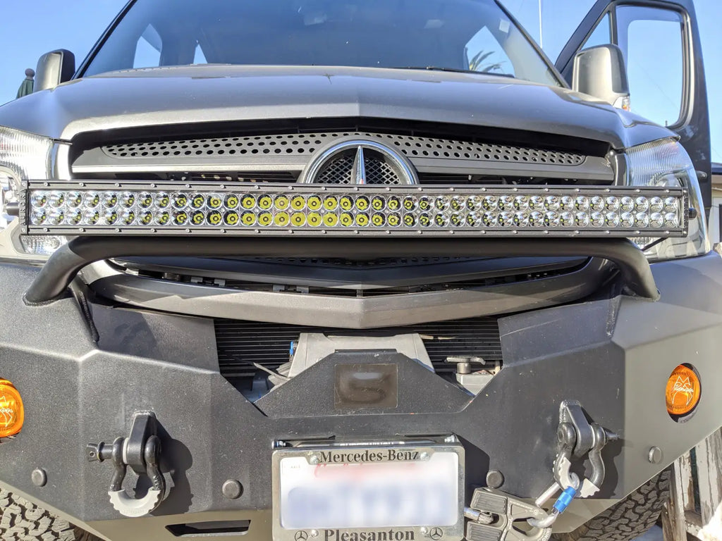 Mercedes sprinter van aurora led light bar